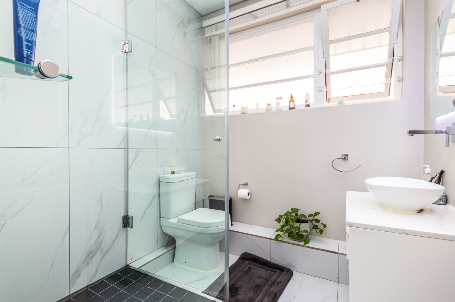 2 Bedroom Property for Sale in Green Point Western Cape